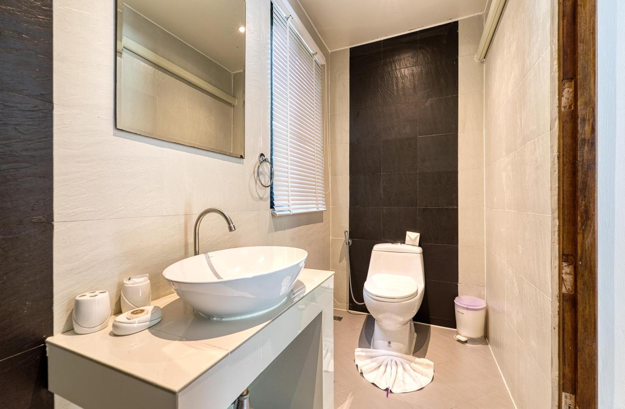 Baan Rawee Villas หาดเฉวง ภายนอก รูปภาพ